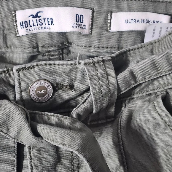 Hollister and Forever 21 Pants set of 2 - Picture 8 of 8